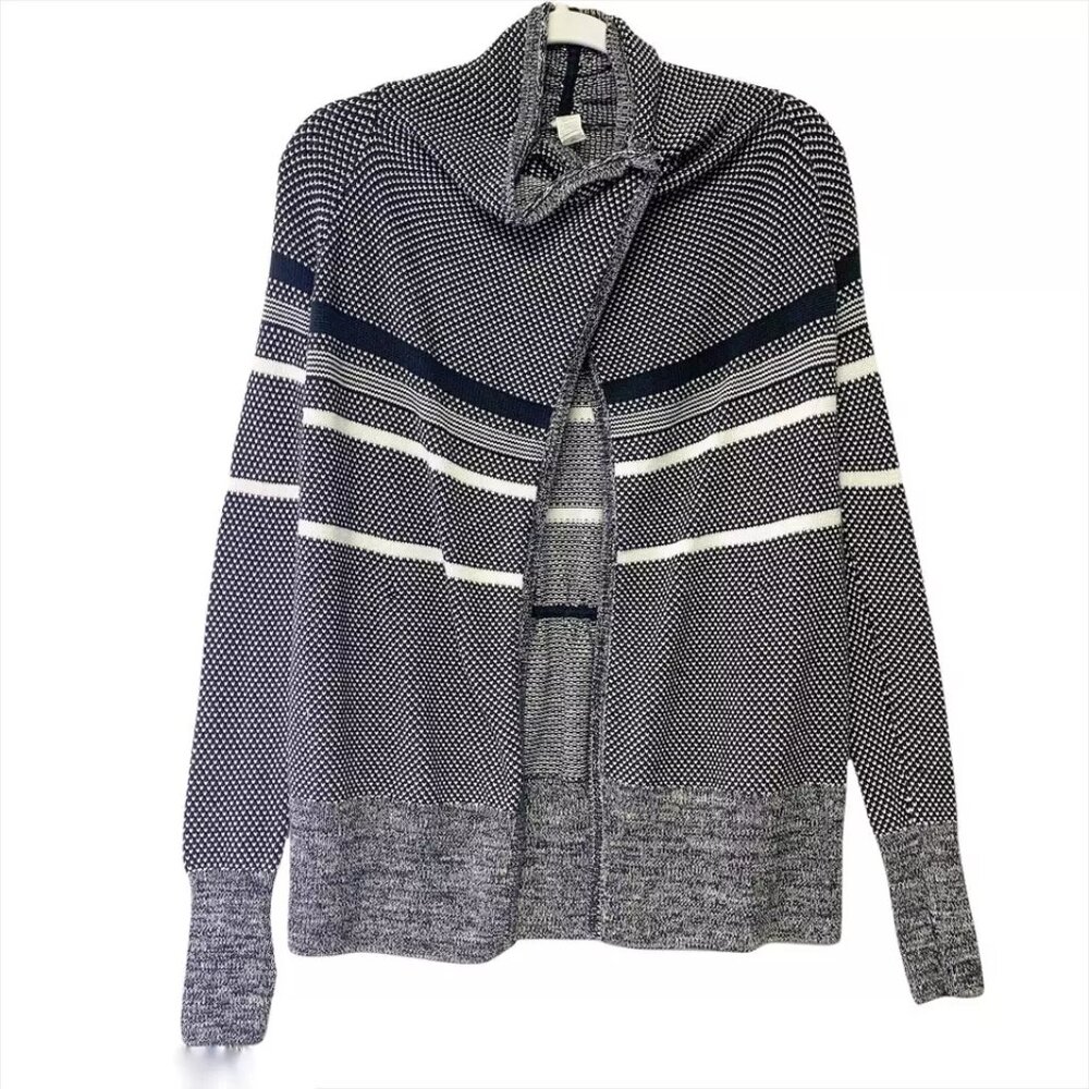 Ivivva Lululemon Kid's Knit Cardigan Feeling Toasty Black and White Size 12